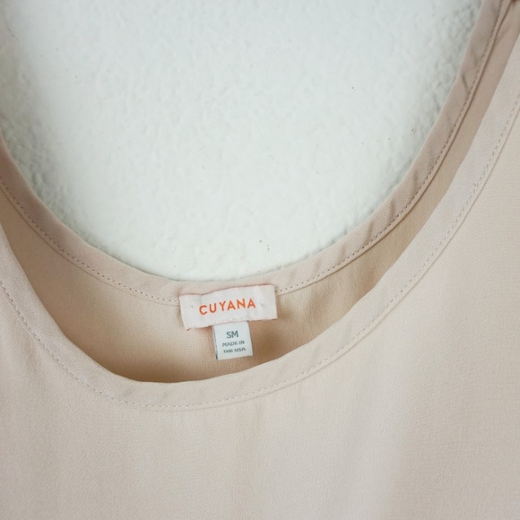 Cuyana 100% silk blush scoop neck tank top - Picture 3 of 5